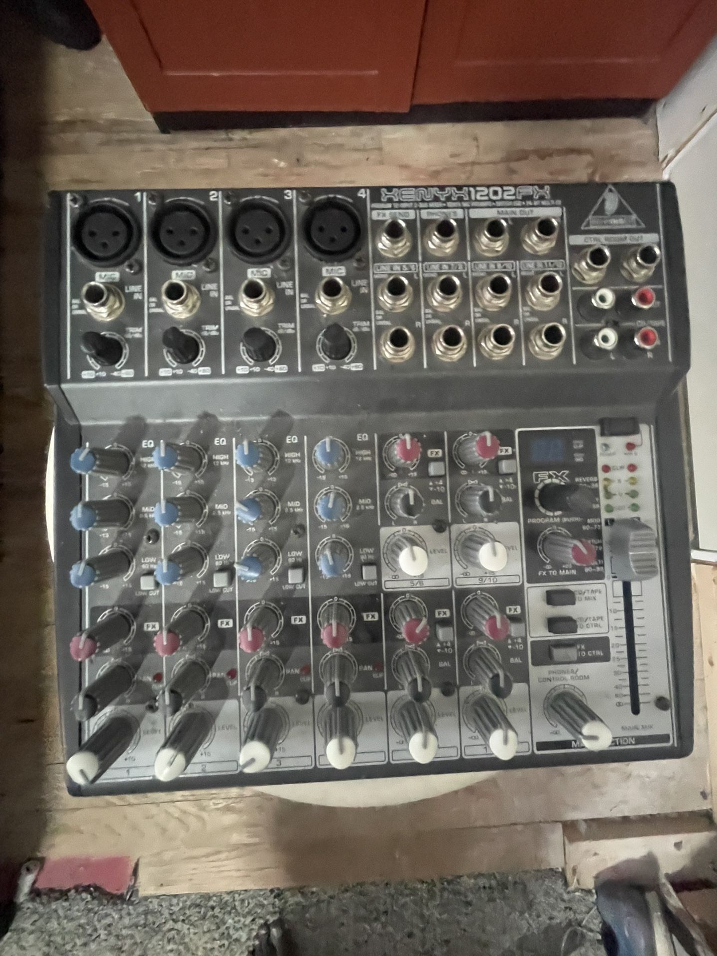 Behringer Xenyx1202fx 4track Mixer