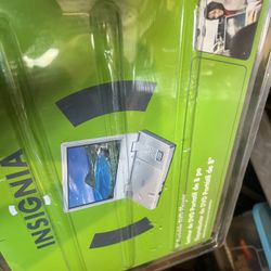 Insignia, portable DVD player