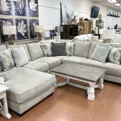 New Large Sectional 🔥🔥 IN STOCK 