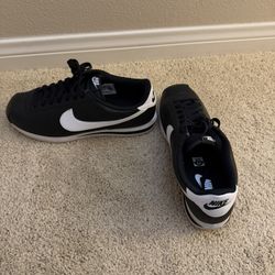 Men’s Nike Cortez Size 9.5