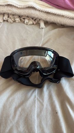 Riding goggles