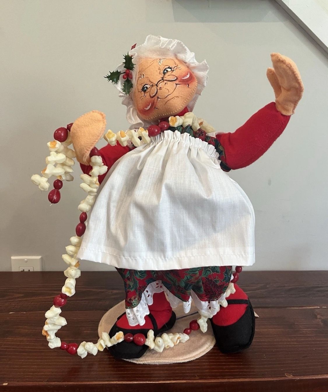 Annalee Mrs Santa Claus Hanging Popcorn Doll Figure Christmas Vintage 1996 Tag