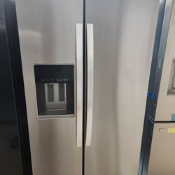 Whirlpool Refrigerator 