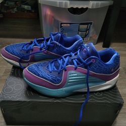 Kd16 basketball shoes (CHECK THE DESCRIPTION)