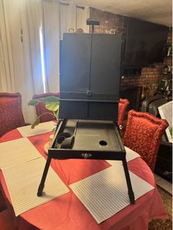 Painting easel
