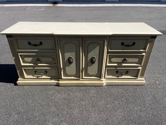 Bedroom set