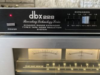 DBX 228 Noise Reduction / Dynamic Range Expander
