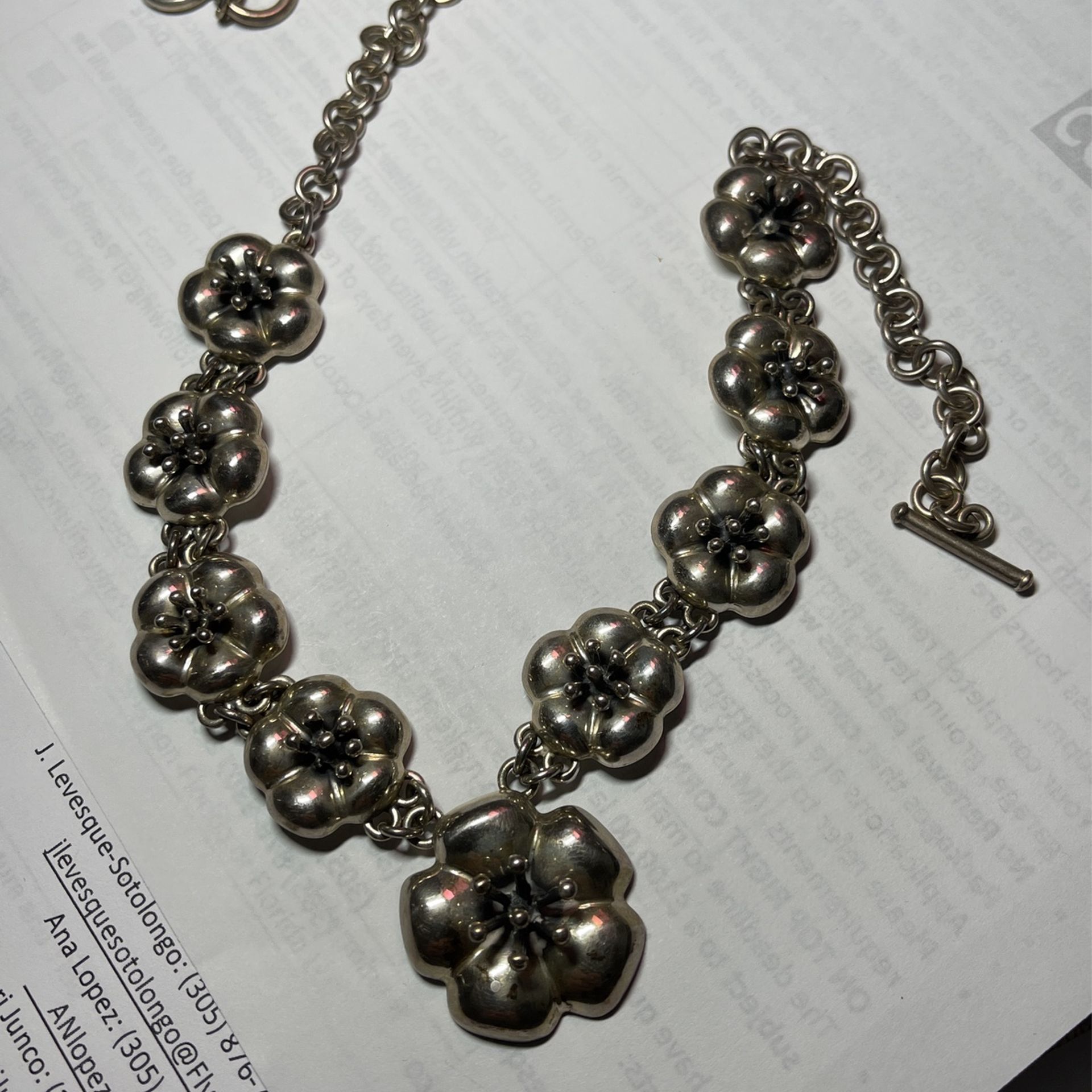 Absolutely Gorgeous Sterling Silver Designer Necklace