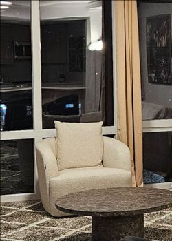 Elora Lounge chair greige boucle