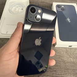 iPhone 13 Unlocked For Any Carriers 128gb ( Liberado)