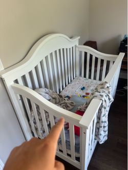 Toddler bed