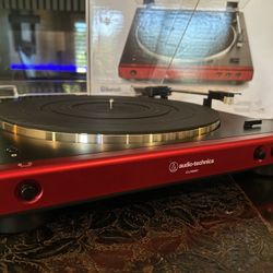 Audio-technical AT-LP60XBT TURNTABLE AUTOMATIC BLUETOOTH PHONO PRE-AMPLIFIER