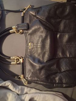 Coach women's handbag ( Gently used once!)