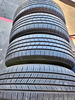 225/60r17 Michelin Tires Con 80% de vida las 4
