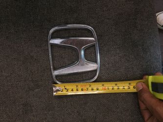 Large Honda badge