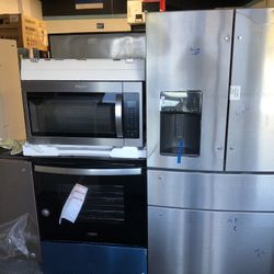 Whirlpool Kitchen Set Stainless Steel Brand New!!