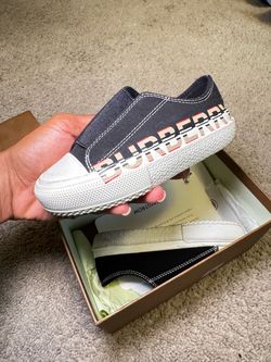 Burberry Mini Larkhall Toddler Sneakers – Size 8
