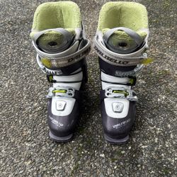 Dalbello Ski Boots Womens Ski Boot 23.5