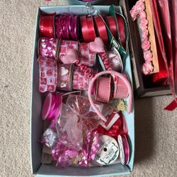 valentines Stuff Baskets Ribbons Gift Bags Plushies