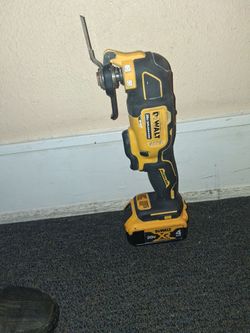 Dewalt 20 v brushless atomic compact series