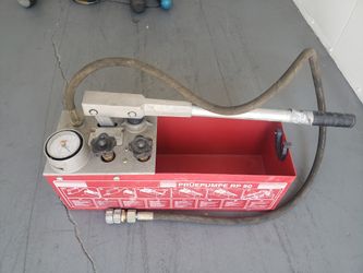 Hydraulic Test Machine