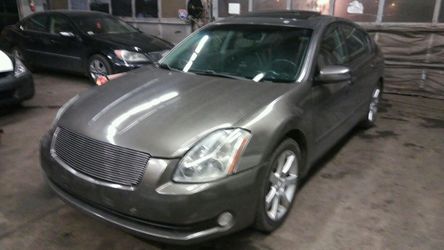 2004 Nissan Maxima