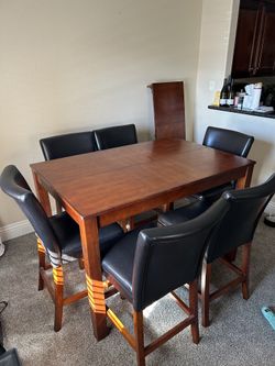 Counter Height Expandable Dining Table + 6 chairs