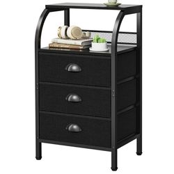 Snmall Metal Side Table / Night Stand New 