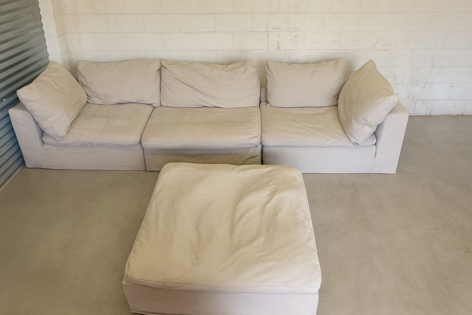 FREE DELIVERY βΌοΈπ -3 pcs sectional couch sofa set w/ ottoman cloud couch modular