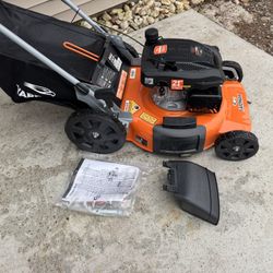 Brand New Yardmax Push Mower 170cc w/Bag, Side Chute. Not Self Propelled. Must Pickup
