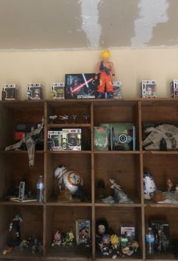 Stars wars figures for sale