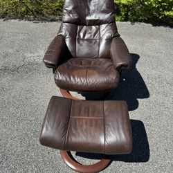 Stressless Ekornes Ruby Brown Leather Small Recliner Chair MCM Vintage 