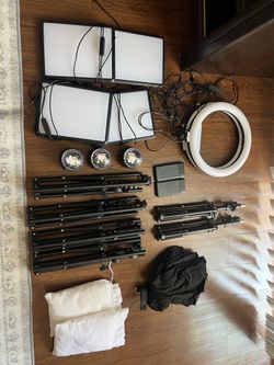 Tripod Lighting Lot