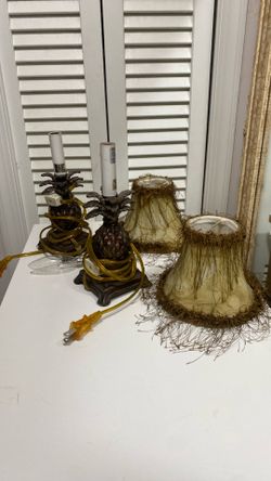 Pair of nightstand lamps