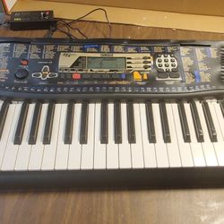 Yamaha PSR-195 Learning Keyboard, Synthesizer. Watch Video