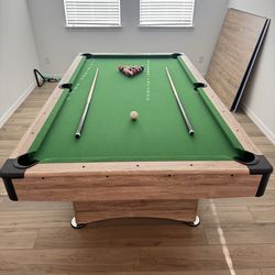8 ft Pool Table - 3 in 1 Pool table, Table Tennis, Dining Table