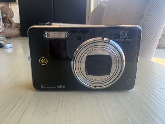 GE E850 8.0 MP Compact Digital Camera 5x Optical Zoom Audio Recording Flash