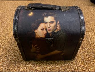 NECA Twilight Saga New Moon Trunk Case Jewelry Box Chest Edward Bella Jacob