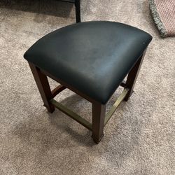 Corner Stool Chair
