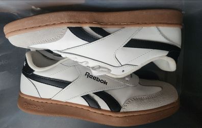 Reebok Low-Top Sneakers White Navy Gum Sole