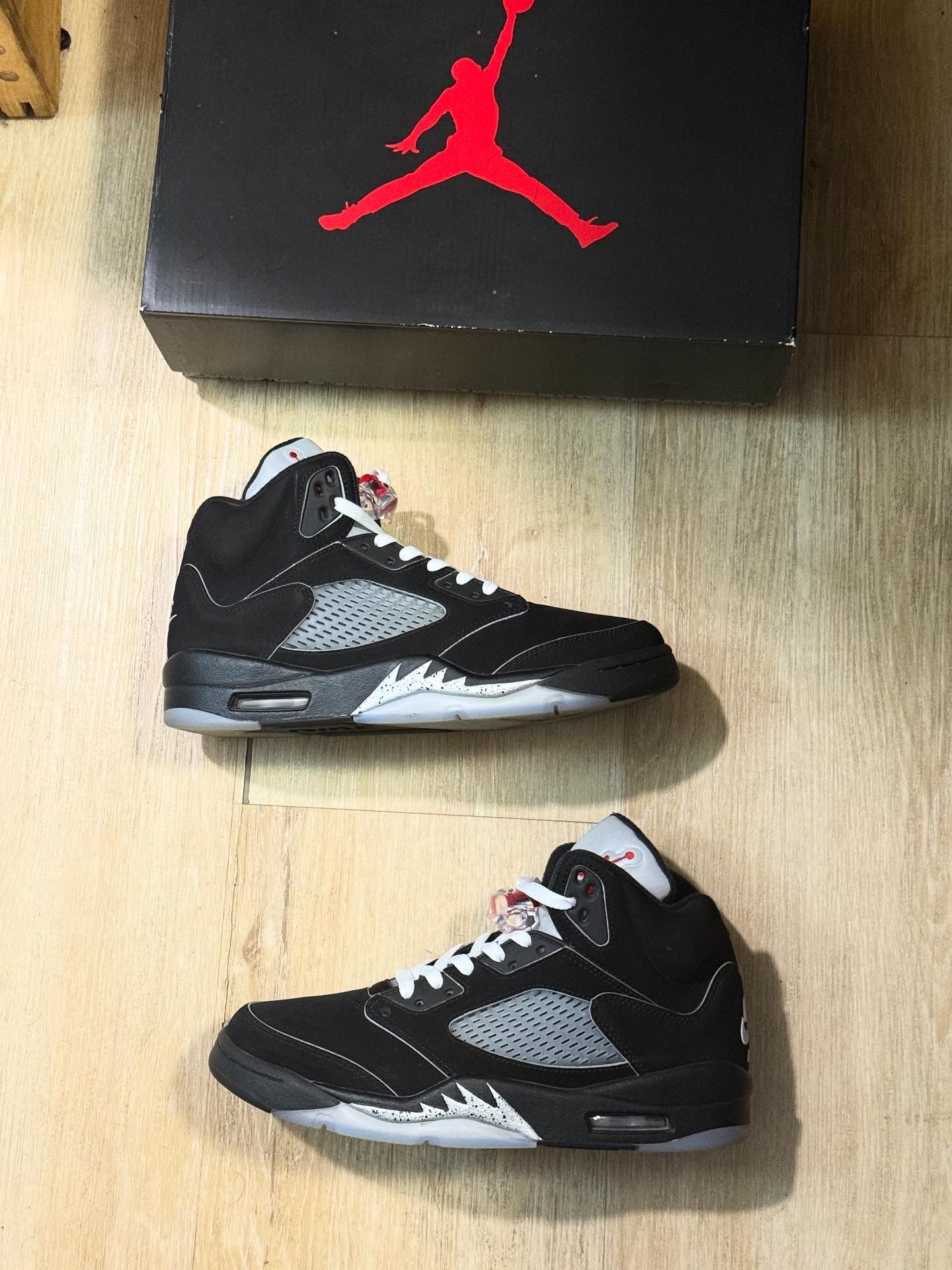 (2025) Jordan 5s Metallics Size 9 Men