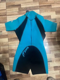 Storm shorty wetsuit