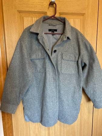 New Forever 21 Women’s size L Gray Shirt Jacket (oversized) Shacket
