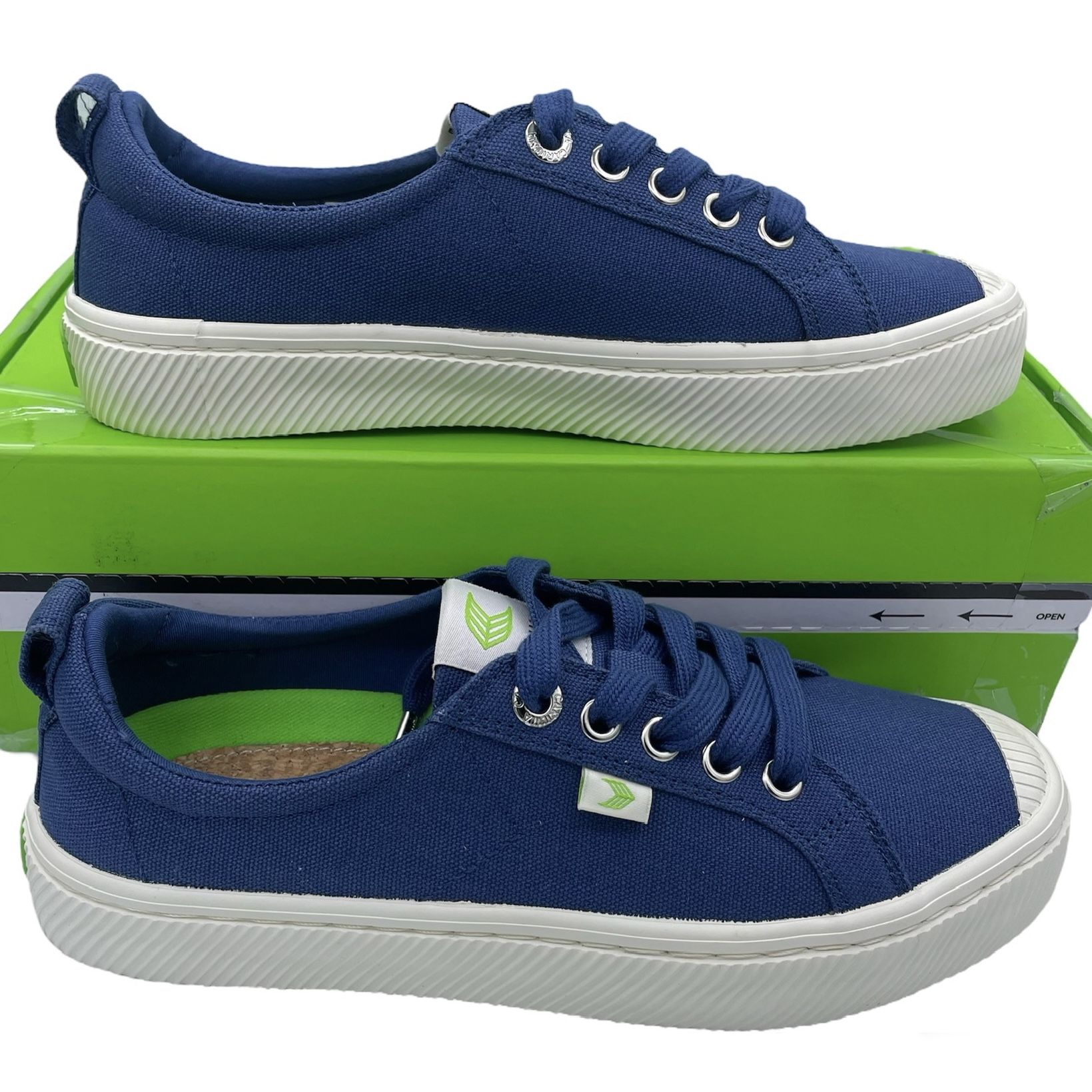 CARIUMA unisex oca low shadow blue canvas sneakers Size 5Mens