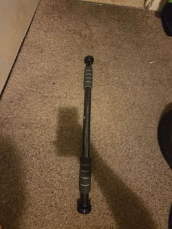 Adjustable Pull Up Bar