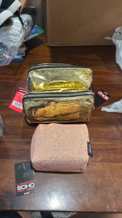 London Soho New York Cosmetic Bag Set