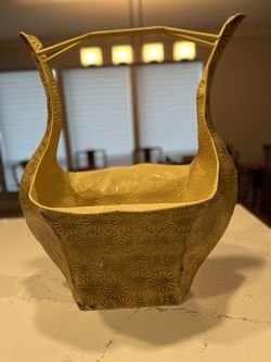 Chic Decorative Metal Vase