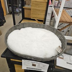 Wicker Pet Bed w/ Soft Cushion