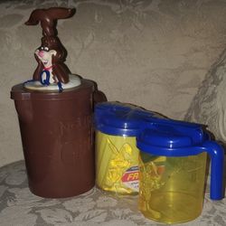 , 1970's nestle quick bunny mixer  pitcher & cups