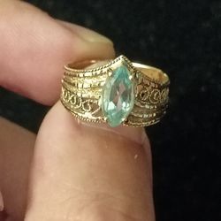 Vintage 10K Gold Blue Topaz Filigree Ring Size 6